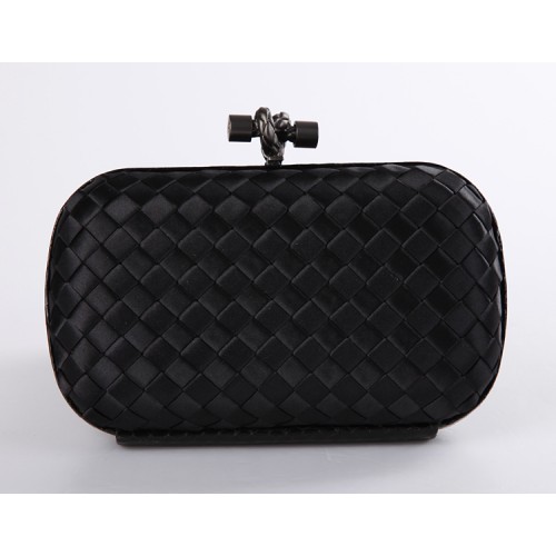 Bottega Veneta Nero Satin Knot Clutch 113085 schwarz