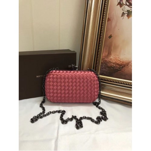 BOTTEGA VENETA Knot Clutch aus Satin mit Schlangenlederbesatz 62548 Watermelon Red