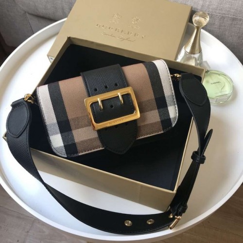 BURBERRY Hampshire Umhängetasche aus Leder mit Vintage-Check 24581 schwarz