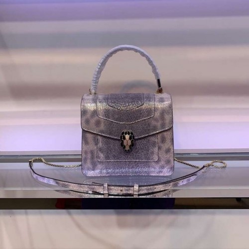 BVLGARI Serpenti Forever Umhängetasche aus Metallic-Leder 058962 grau