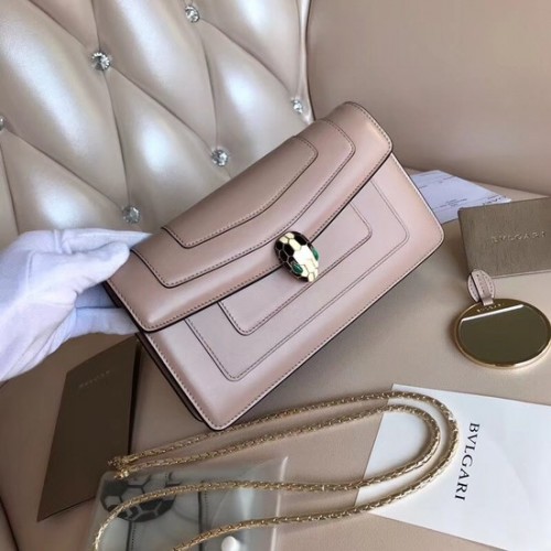 BVLGARI Serpenti Forever Schultertasche aus Metallic-Leder 3389 Hellrosa