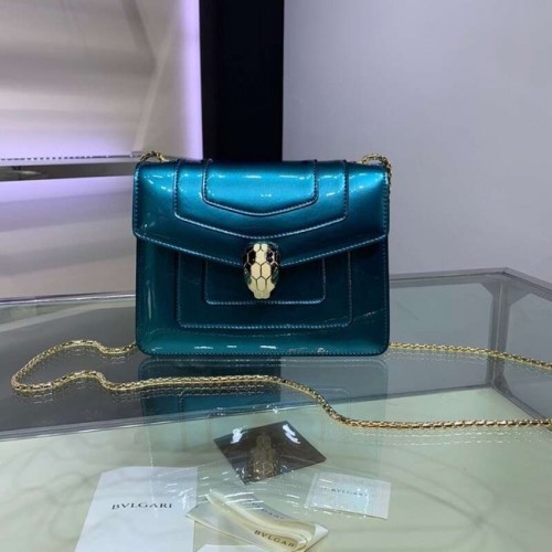 BVLGARI Serpenti Forever Umhängetasche aus Metallic-Leder 34559 blau