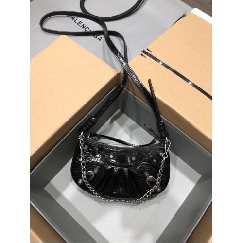 Balenciaga LE CAGOLE MINI-GELDBÖRSE MIT KETTE KROKODIL-PRÄGUNG 9016 schwarz