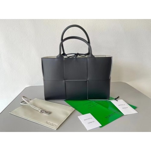 Bottega Veneta ARCO TOTE 652867 schwarz&weiß