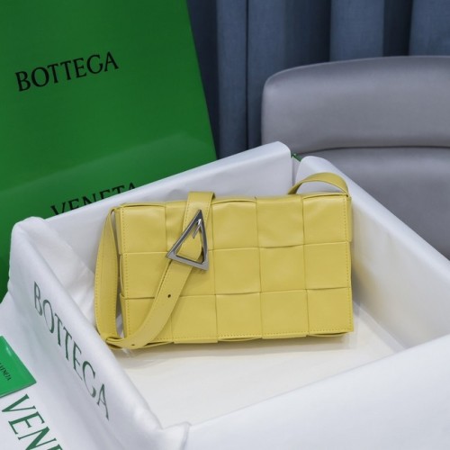 Bottega Veneta KASSETTE 018101 gelb