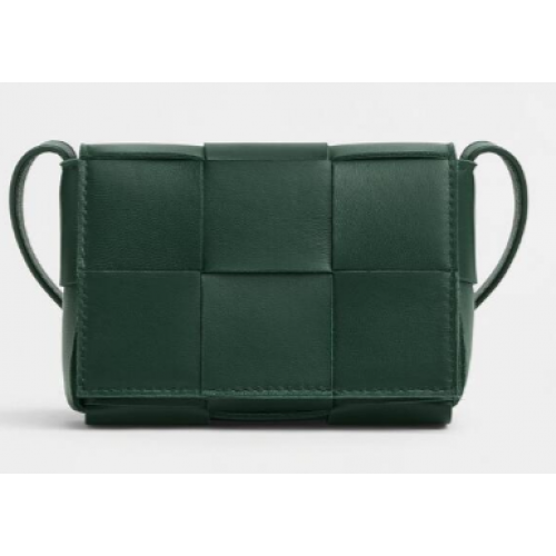 Bottega Veneta CASSETTE Mini Umhängetasche aus Intreccio-Leder 666688 RAINTREE