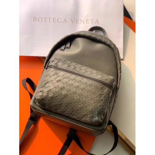 Bottega Veneta CLASSIC INTRECCIATO Rucksack aus Intrecciato-Leder 7786 grau
