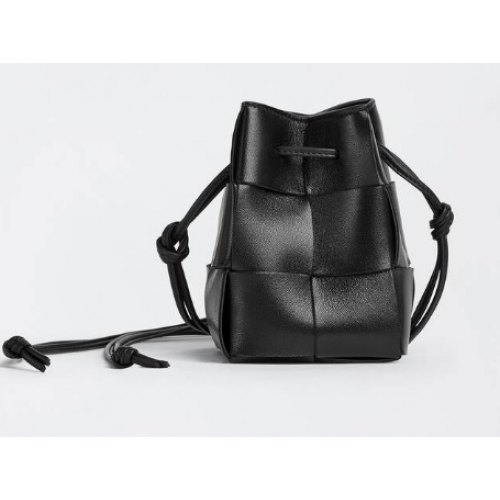 Bottega Veneta Mini Intreccio Leder Umhängetasche 680217 schwarz
