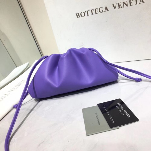 Bottega Veneta Nappa Lammleder weiche Umhängetasche 98057 lila