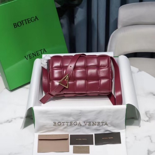Bottega Veneta GEPOLSTERTE KASSETTENTASCHE 591970 Burgund