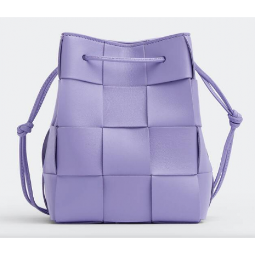 Bottega Veneta Kleine Kassettenbeuteltasche 680218 Wisteria