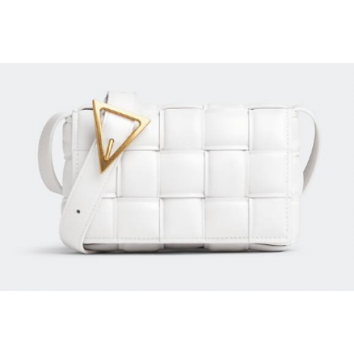 Bottega Veneta kleine gepolsterte Kassette 717506 weiß