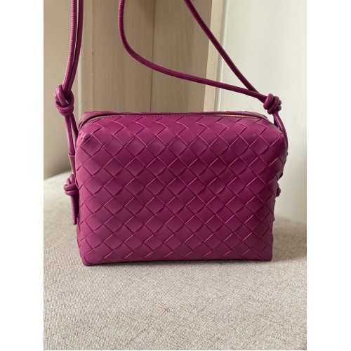 Bottega Veneta Kleine Umhängetasche aus Intrecciato-Leder 680255 CINNABAR