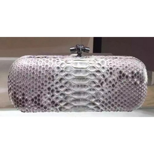Bottega Veneta Clutch aus Schlangenleder mit Knoten 8651E