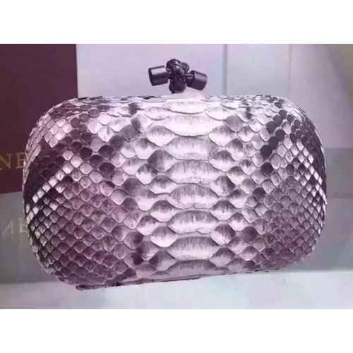 Bottega Veneta Snake Leather Knot Clutch BV8653 Grau