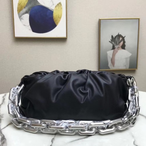 Bottega Veneta THE CHAIN POUCH 620230 schwarz