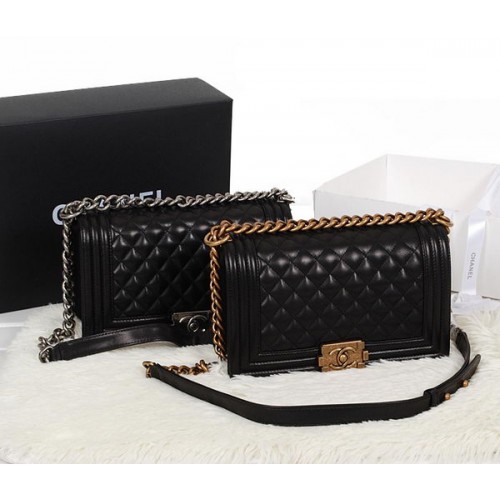 Boy Chanel A67086 Schwarze Umhängetasche mit Überschlag Original Kalbsleder