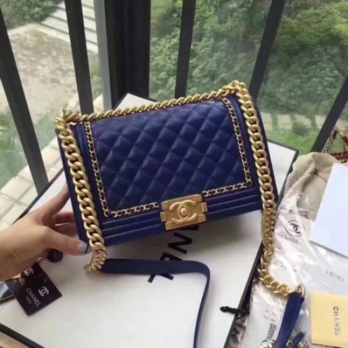 Junge Chanel Flap Bag Original Leder B67086 Blau