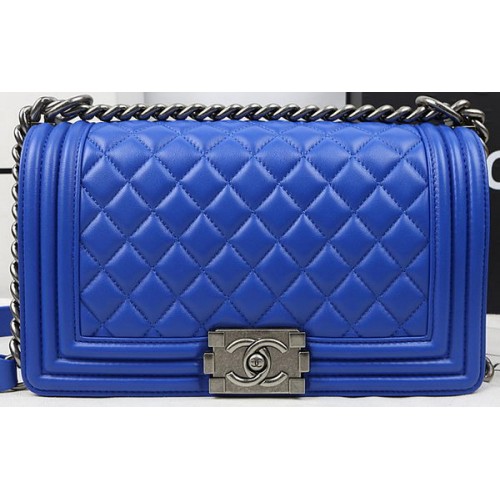 Boy Chanel Flap Bags Original Schafsleder A67025 Blau