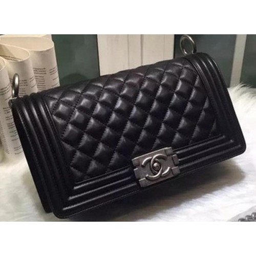 Boy Chanel Flap Umhängetasche Schwarz Schafsleder A67086 Silber