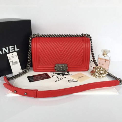 Boy Chanel Flap Umhängetasche Fischgrätnaht A92828 Rot