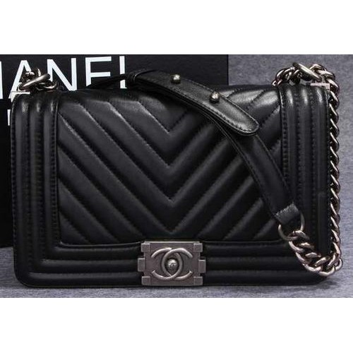 Boy Chanel Flap Umhängetasche Fischgrätennähte CHA6817 Schwarz