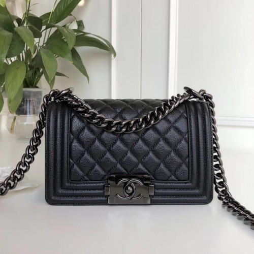 Boy Chanel Flap Umhängetasche Leder A67085 schwarz