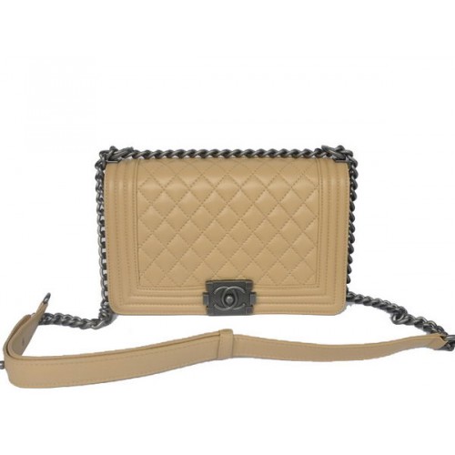 Boy Chanel Flap Umhängetasche Schafsleder A67086 Apricot