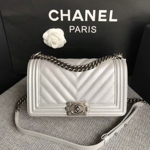 Junge Chanel Original Chevron Leder 67086 Weiß