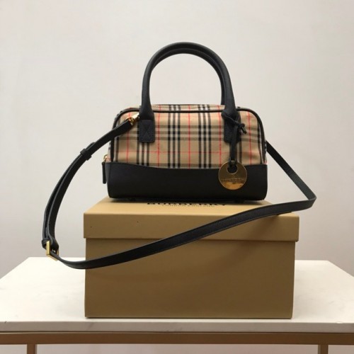 BurBerry Leder Umhängetasche 90111 schwarz