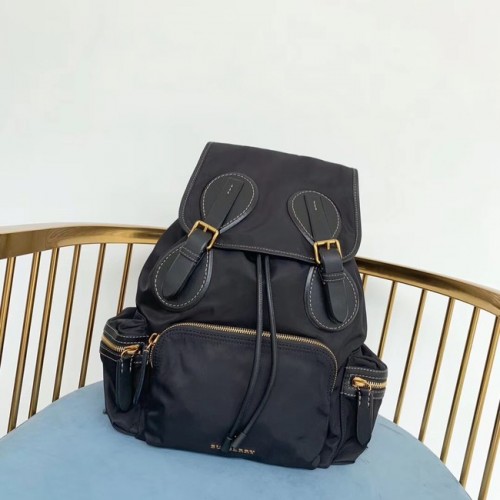 Burberry Großer Rucksack Stoff BU3699 schwarz