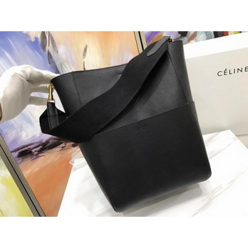 CELINE Sangle Seau Tasche aus Kalbsleder C3369 Schwarz