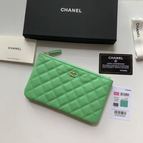CHANEL 19 Caviar Original Lederhandtasche AP1060 grün