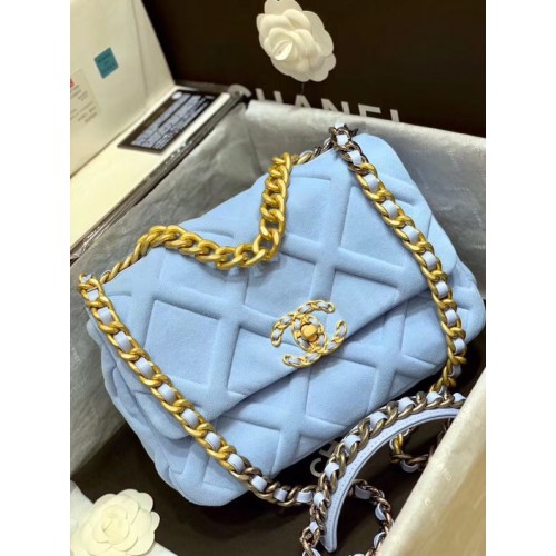 CHANEL 19 Überschlagtasche AS1161 hellblau