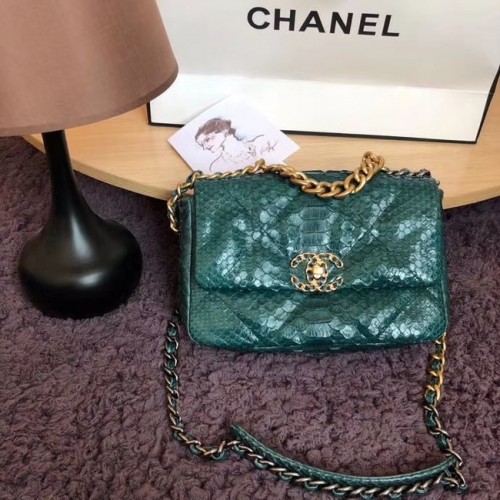CHANEL 19 Überschlagtasche Original Schlangenhaut-Überschlagtasche AS1160 grün