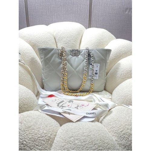 CHANEL 19 EINKAUFSTASCHE 3660 hellgrau