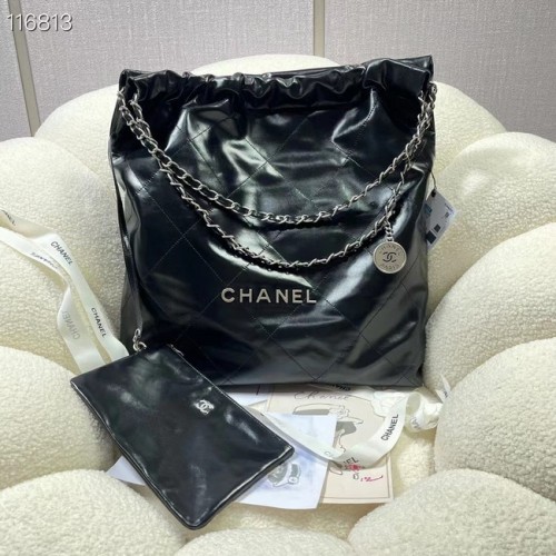 CHANEL 22 HANDTASCHE Glänzendes Kalbsleder silberfarbenes Metall AS3262 schwarz