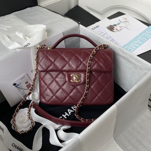 CHANEL Schultertasche mit Überschlag aus Kalbsleder AS2892 rot