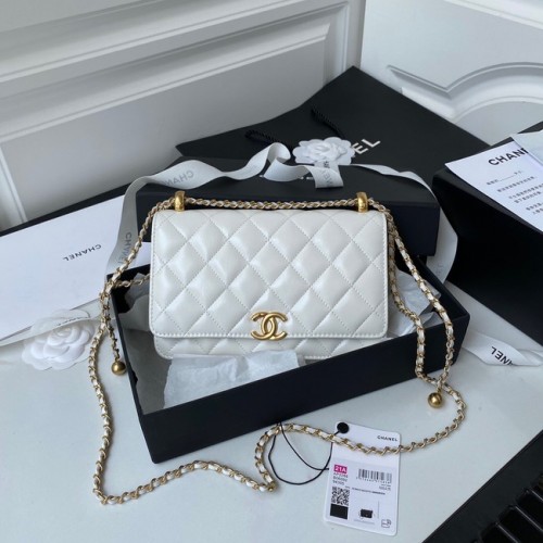 CHANEL Lammleder Schultertasche AP2289 weiß