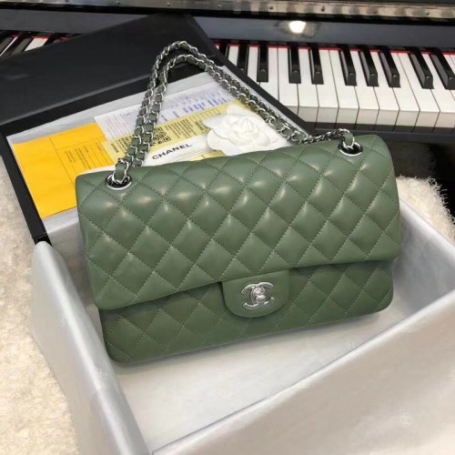 CHANEL Classic Handtasche Lammleder A1112 grün