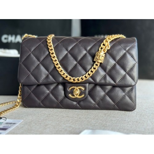 CHANEL FLAP BAG Lammleder goldfarbenes Metall AS3609 schwarz