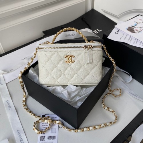 CHANEL HANDTASCHE Goldfarbenes Metall AP2805 WEISS