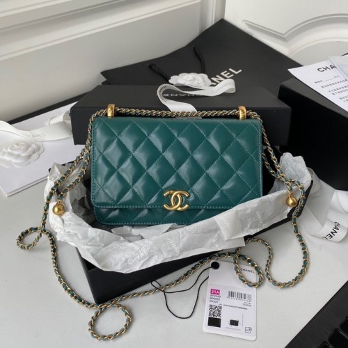 CHANEL Lammleder Schultertasche AP2289 grün