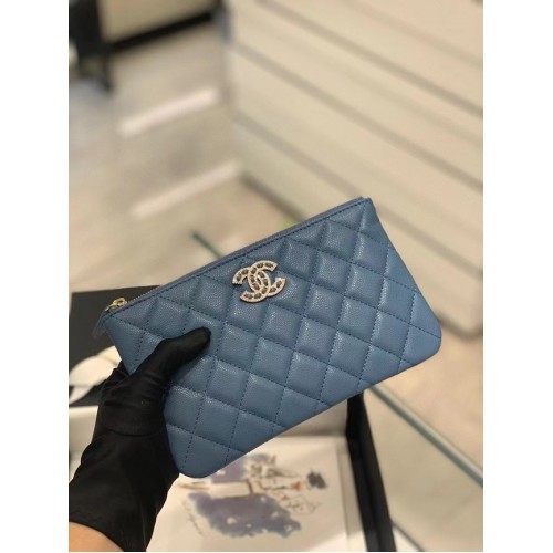 TASCHE CHANEL KLEIN Genarbtes Kalbsleder Goldfarbenes Metall AP2968 blau