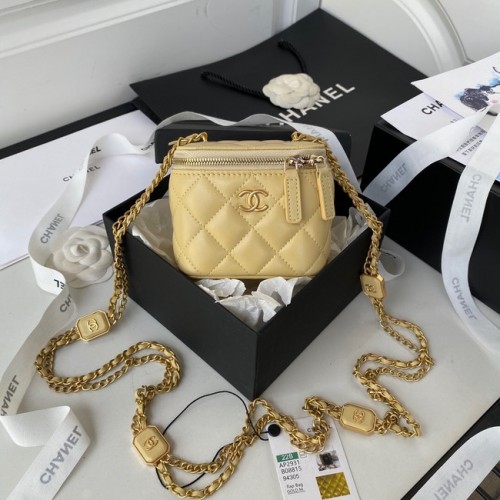 CHANEL KLEINER WASCHTISCH MIT KETTE Lammleder goldfarbenes Metall AP2931 hellgelb