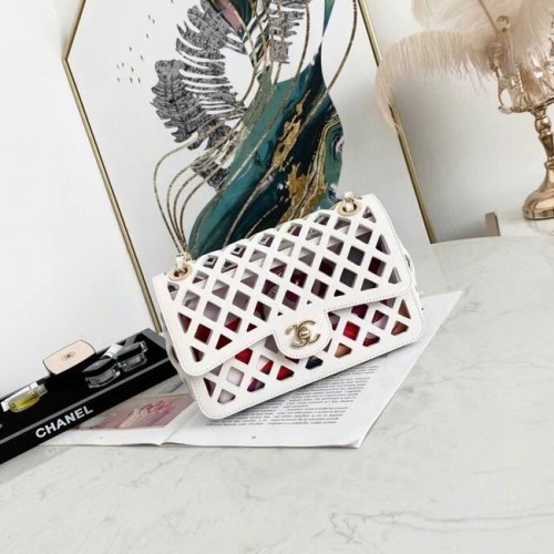 CHANEL Mini-Überschlagtasche AS2370 weiß