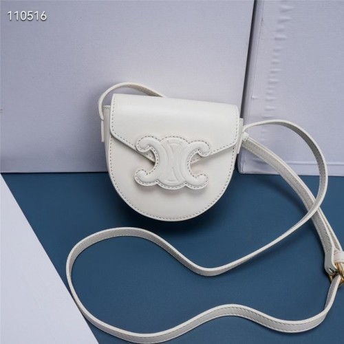 Celine FOLCO CUIR TRIOMPHE AUS GLATTEM KALBSLEDER 10J303 WEISS