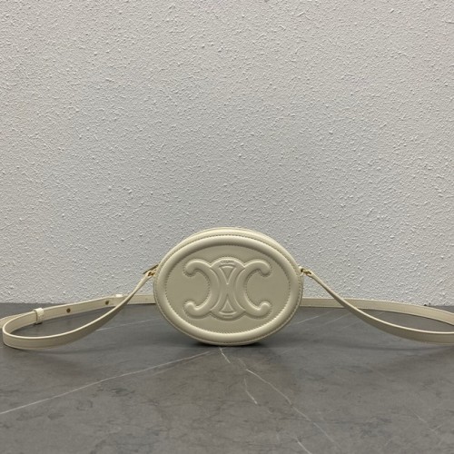 Celine OVAL TASCHE CUIR TRIOMPHE AUS GLATTEM KALBSLEDER 198603 creme