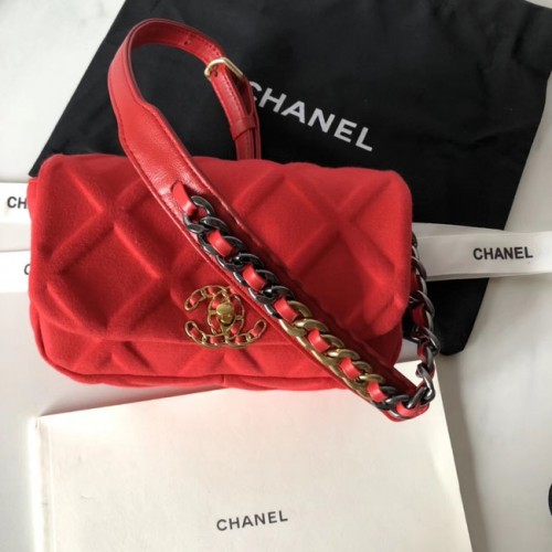 Chanel 19 Bodypack AS1163 rot