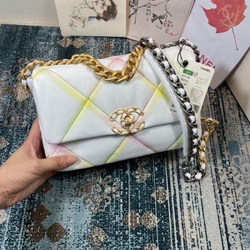 Chanel 19 Überschlagtasche AS1160 White&Rainbow-Linie